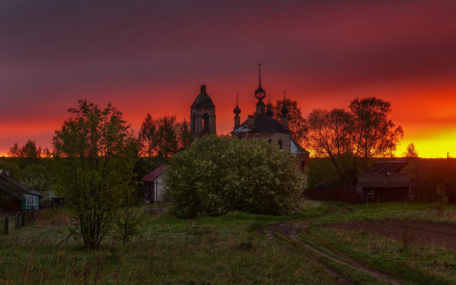 Sunset church red sky green free wallpaper - medium preview image
