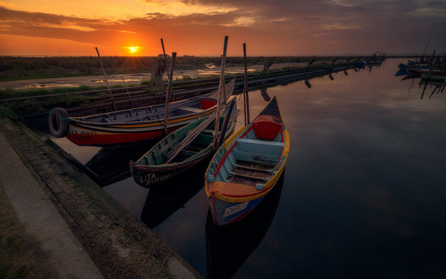 Boats river sunset clouds matte free wallpaper - medium preview image