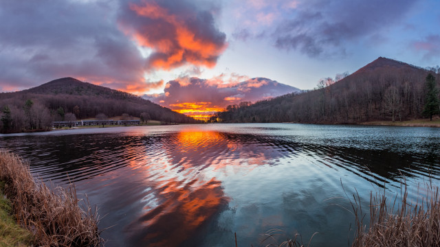 Sunset mountains lake city reflection free wallpaper - medium preview image