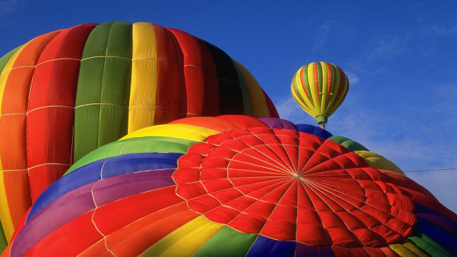 Hot air balloons blue sky #3 free wallpaper - medium preview image