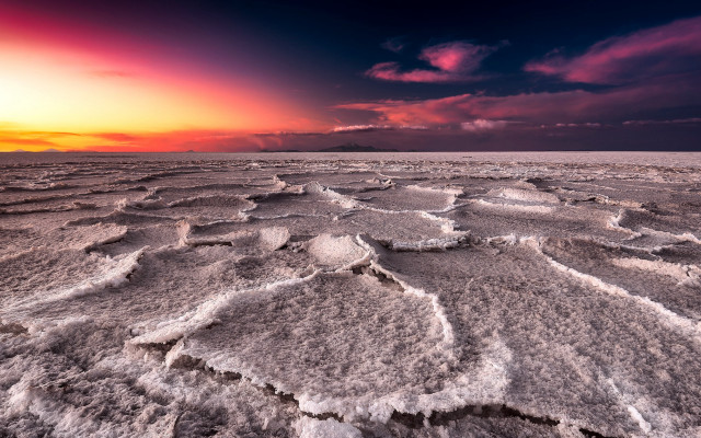 Sunset ice beach cityscape clouds free wallpaper - medium preview image