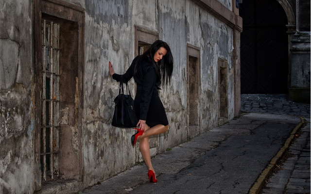 Woman black dress red shoes #4 free wallpaper - medium preview image
