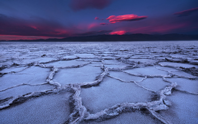 Ice red sky mountains clouds free wallpaper - medium preview image