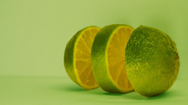 Lime slice green background neo free wallpaper - medium preview image