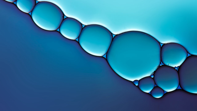 Blue water drops airbrush shiny free wallpaper - medium preview image