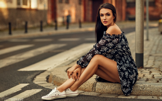 Woman curb sitting fashion art free wallpaper - medium preview image