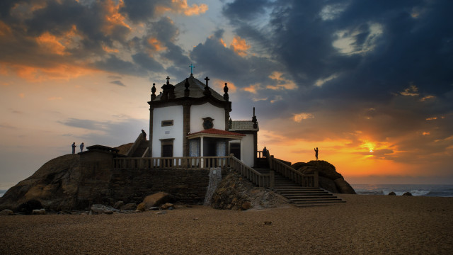White brown building beach sunset free wallpaper - medium preview image