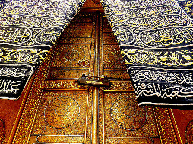 Metal door wooden frame patterned free wallpaper - medium preview image