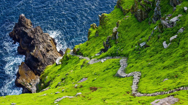 Rocky cliff path ocean green free wallpaper - medium preview image