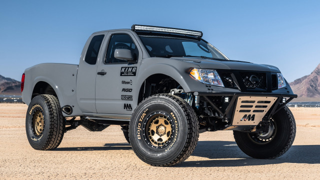 Truck desert mountains blue sky free wallpaper - medium preview image