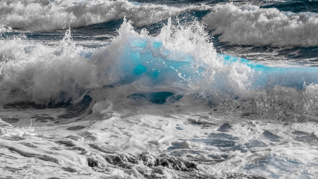 Blue wave ocean foam expressionism free wallpaper - medium preview image