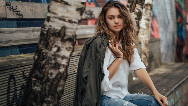 Woman bench tree graffiti portrait free wallpaper - medium preview image