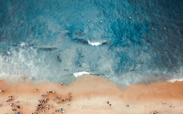 Ocean beach swimming waves airbubble free wallpaper - medium preview image