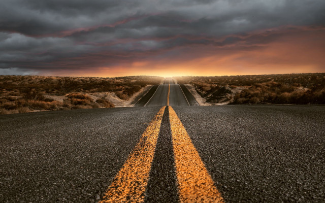 Long straight road yellow line free wallpaper - medium preview image