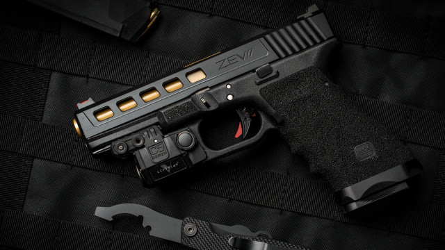 Gun knife knifeRest cyberpunk stipple free wallpaper - medium preview image