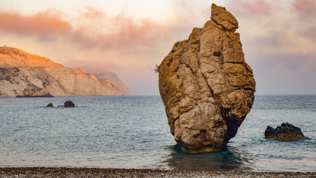 Large rock ocean beach mountain free wallpaper - medium preview image