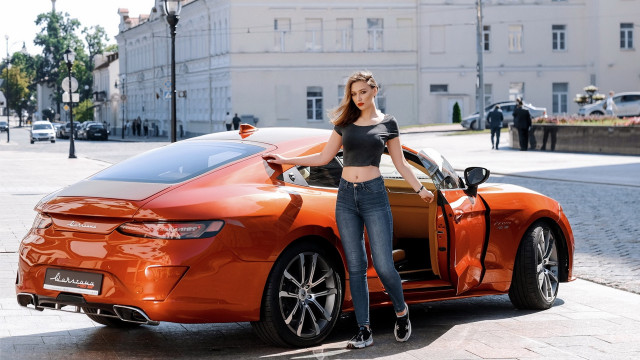 Woman sportscar street corner man free wallpaper - medium preview image