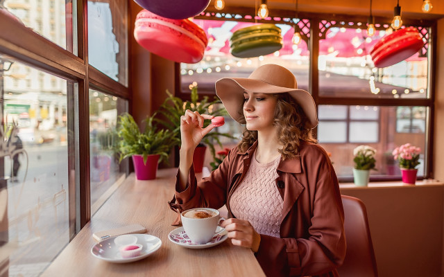Woman cafe coffee food cowboyhat free wallpaper - medium preview image