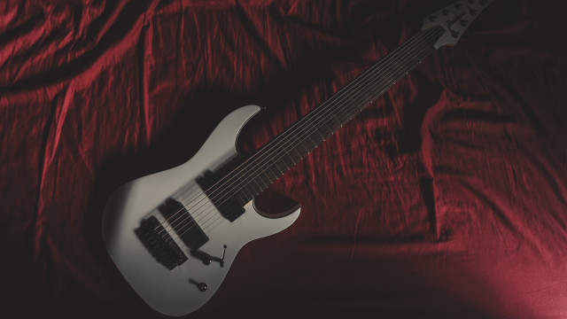White guitar red sheet arabesque free wallpaper - medium preview image