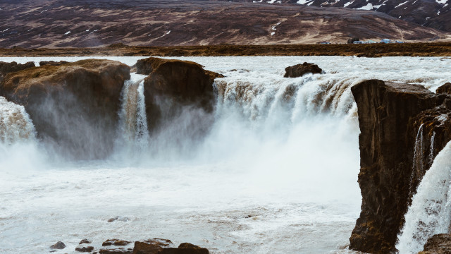 Waterfall mountain tiltshift nature ocean free wallpaper - medium preview image