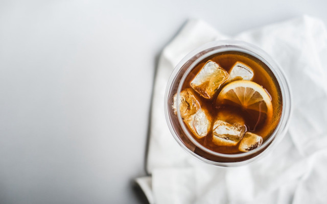 Iced tea lemon slices glass free wallpaper - medium preview image