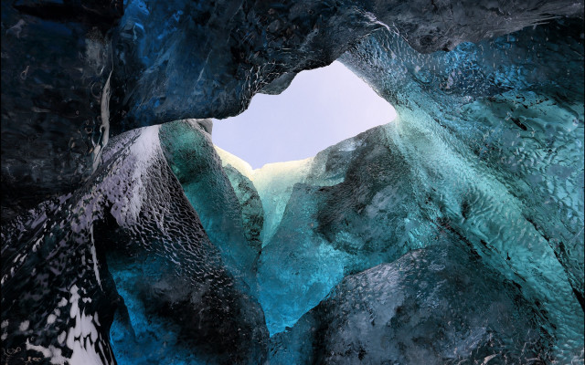Blue ice cave sky reflection free wallpaper - medium preview image