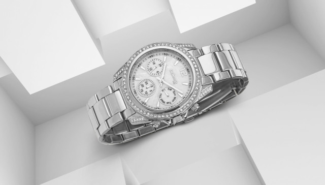 Watch diamond bezel white box free wallpaper - medium preview image
