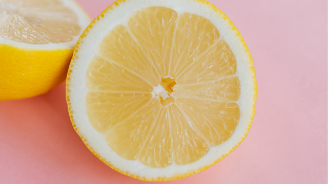 Lemon slice pink surface white free wallpaper - medium preview image