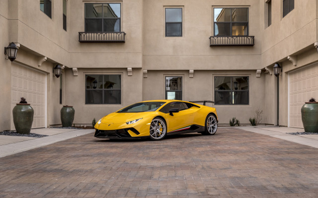 Yellow sports car building large free wallpaper - medium preview image