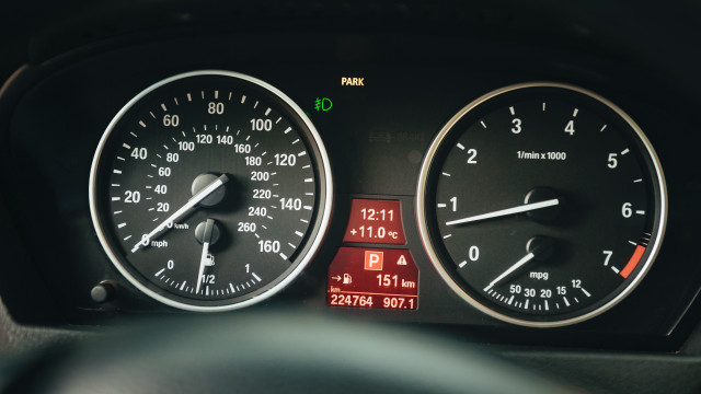 Dashboard speedometer gauges dashlight motionblur free wallpaper - medium preview image