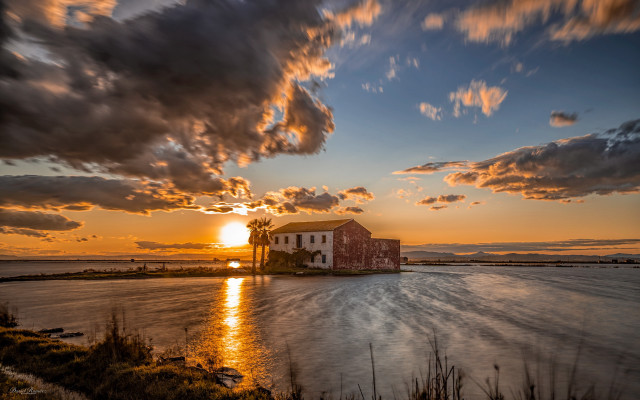 Island house lake sunset clouds free wallpaper - medium preview image