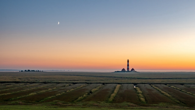 Lighthouse sunset moon beach ridge free wallpaper - medium preview image