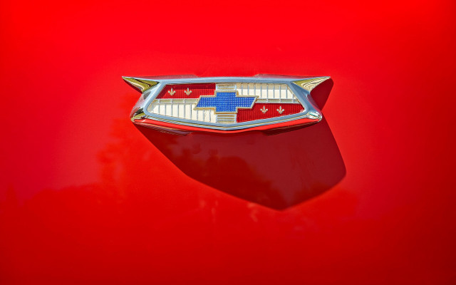 Red car emblem torii sunrise free wallpaper - medium preview image