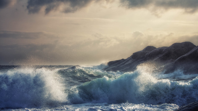 Large wave beach mountain cloudy free wallpaper - medium preview image