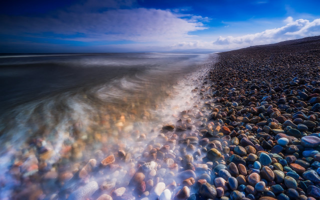 Beach wave rocks sky ocean free wallpaper - medium preview image