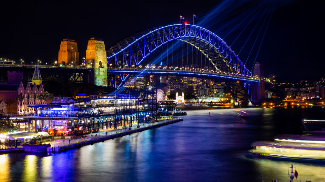 Large boat dock bridge city free wallpaper - medium preview image