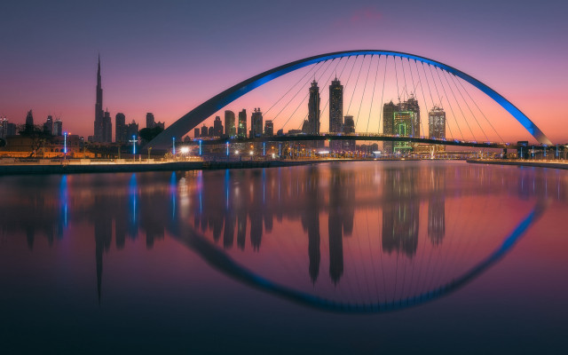 Bridge city night reflection retrofuturism free wallpaper - medium preview image