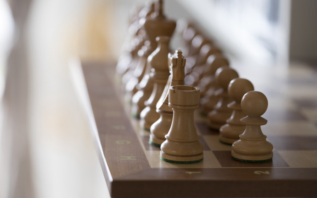 Chess board pieces tilt shift free wallpaper - medium preview image