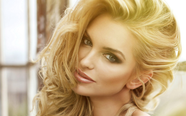 Blonde haired green eyed woman free wallpaper - medium preview image