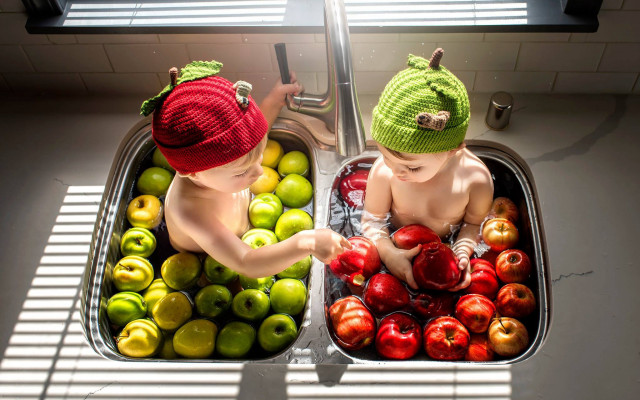 Baby sink apples hands food free wallpaper - medium preview image