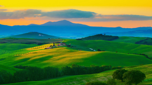 Green field mountains sunset house free wallpaper - medium preview image