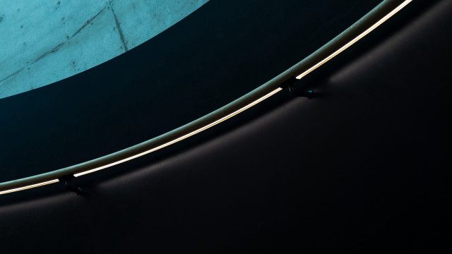 Circular mirror blue wall clock free wallpaper - medium preview image