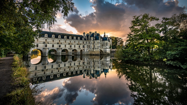Castle reflection sunset gothic matte free wallpaper - medium preview image