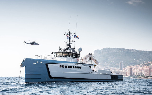 Boat helicopter city water military free wallpaper - medium preview image