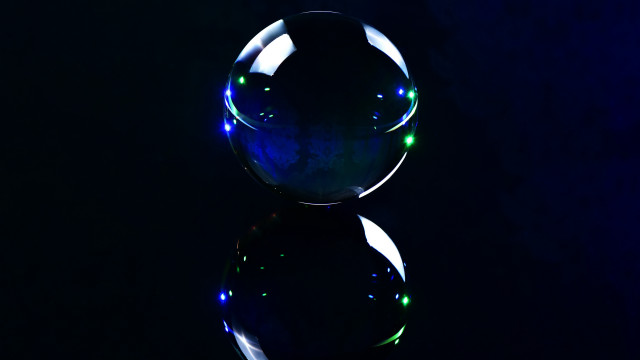 Blue green bubble reflection holography free wallpaper - medium preview image