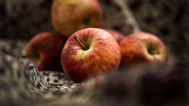 Apple bowl cloth blackwhite background free wallpaper - medium preview image