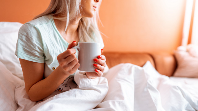 Woman coffee bed serious florianne free wallpaper - medium preview image