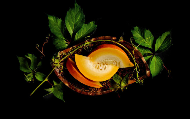 Peach half plate leaves knife free wallpaper - medium preview image