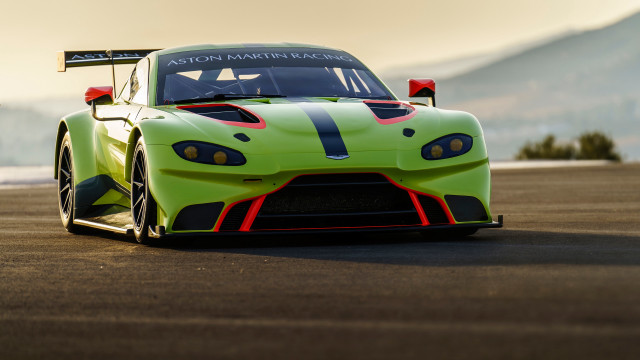 Green sports car race track #6 free wallpaper - medium preview image