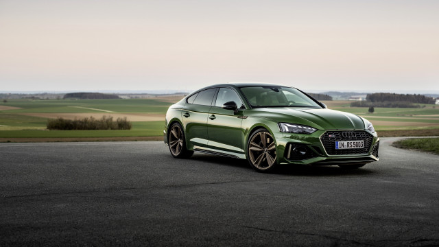 Green car road military vehicle free wallpaper - medium preview image